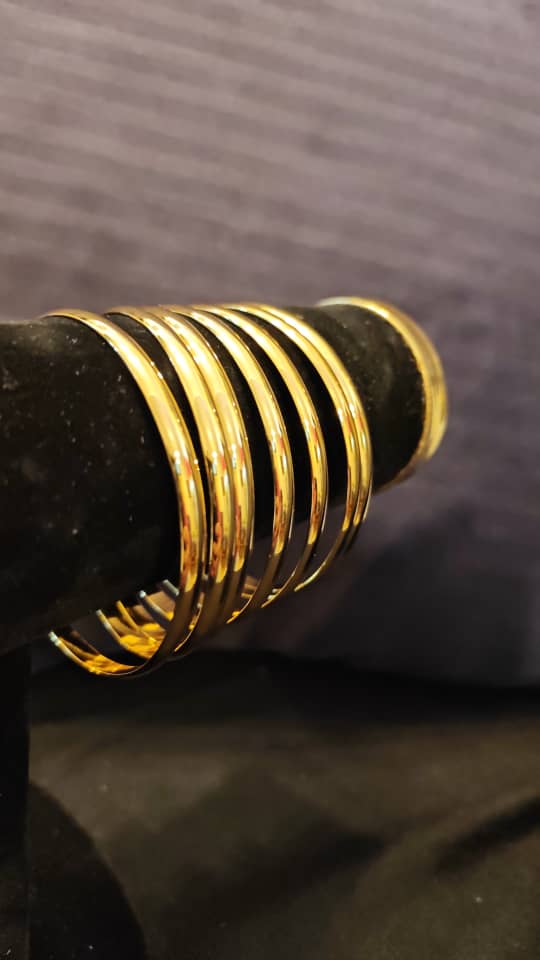 7Bracelets Rigides Arrondis Simples Doré