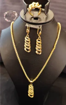 Parure Américaine en plaqué Or -3 pcs élegantes